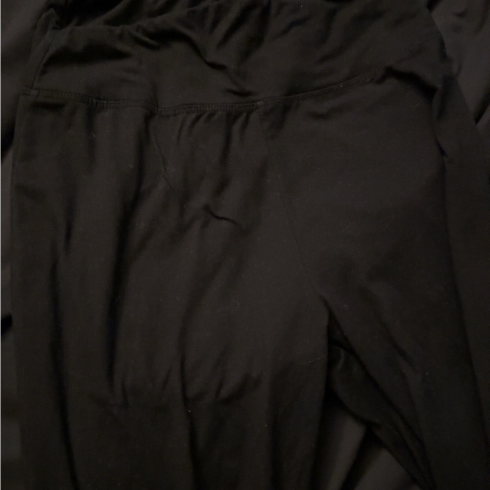 Black High-Waist Leggings